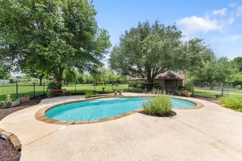 507 W Aurora Vista Trl, Aurora, TX 76078