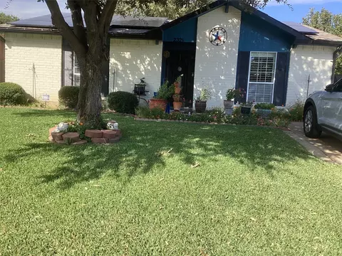 2321 Idlewood Dr, Arlington, TX 76014
