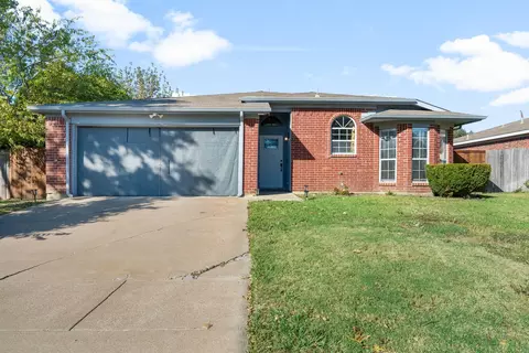 807 Havenbrook Dr, Arlington, TX 76001