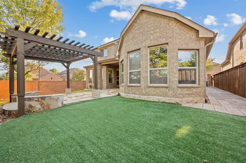 Exterior - 6800 Cache Ct, Irving, TX 75039 photo 6 of 6