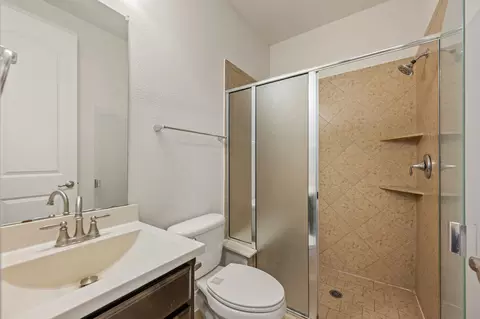 Bath - 6800 Cache Ct, Irving, TX 75039 photo 3 of 5