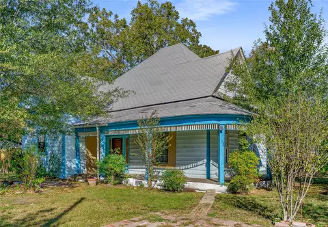 713 E College St, Terrell, TX 75160