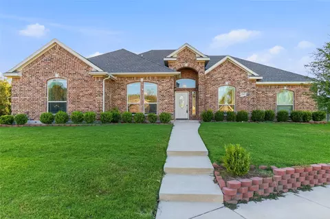 1357 Lake Grove Ln, Desoto, TX 75115