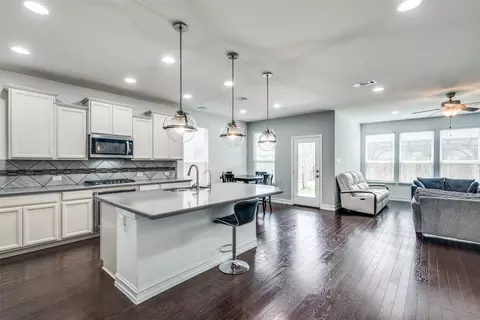 Kitchen - 6509 Roaring Crk, Argyle, TX 76226 photo 1 of 3