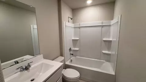 557 Arroyo Dr, Cleburne, TX 76033 photo 14