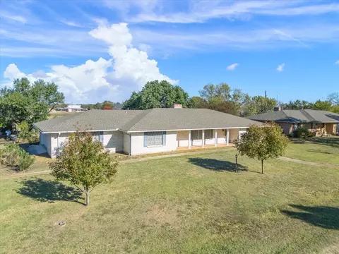 603 E Pace St, Frost, TX 76641