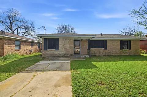 508 N Jordan St, Whitesboro, TX 76273