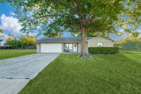 128 W Park St, Little Elm, TX 75068
