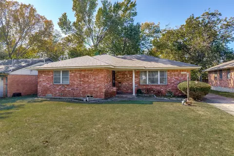 2212 Larry Dr, Dallas, TX 75228