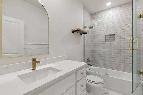 Bath - 1876 Meadowview, Canton, TX 75103 photo 4 of 4