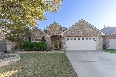 1161 Crest Breeze Dr, Haslet, TX 76052