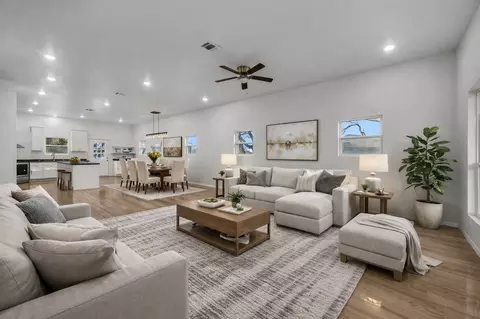 2514 Austin Ct, Granbury, TX 76048