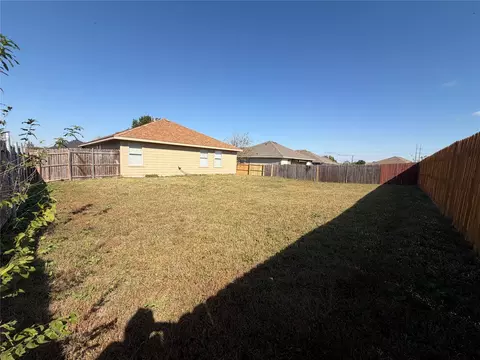 Exterior - 1826 Trailview Dr, Terrell, TX 75160 photo 6 of 6