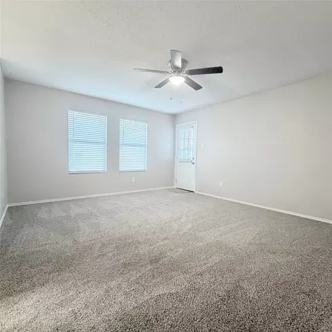 Living - 1826 Trailview Dr, Terrell, TX 75160 photo 2 of 2