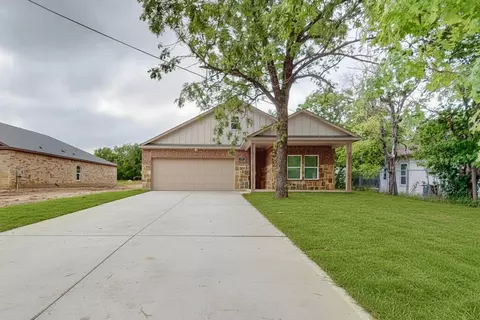 201 Dellis St, Terrell, TX 75160