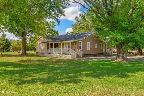 437 Caplis Sligo Rd, Bossier City, LA 71112