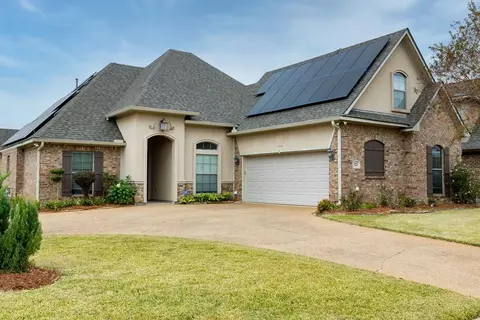 525 Tupelo Dr, Bossier City, LA 71111
