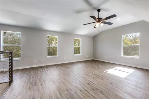 Living - 313 N Main St, Randolph, TX 75475 photo 6 of 7