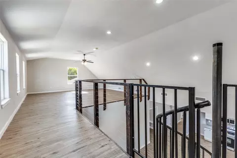 Entry Way - 313 N Main St, Randolph, TX 75475 photo 3 of 3