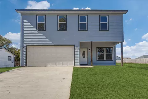 313 N Main St, Randolph, TX 75475