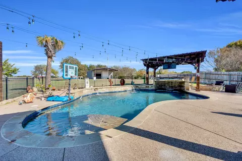 3211 Brads Way, Midlothian, TX 76065