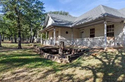 240 Paradise Canyon Cir, Paradise, TX 76073