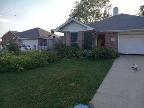 1412 S Medora St, Terrell, TX 75160