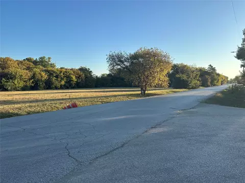 5713 Wilbarger St, Fort Worth, TX 76119