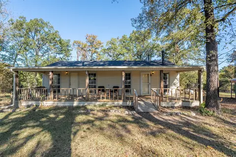 13793 An County Road 404, Palestine, TX 75803