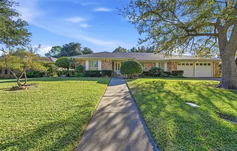 904 Shelley Dr, Arlington, TX 76012