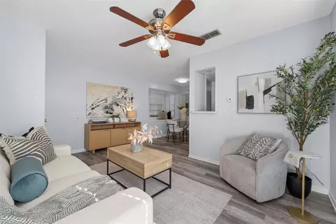 1915 S 10th St #104A, Waco, TX 76706