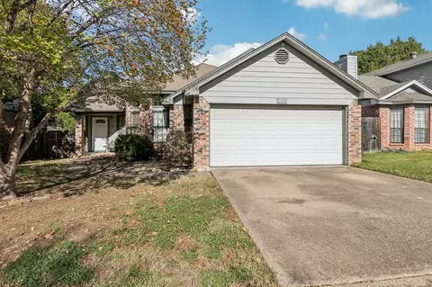 2066 Paint Pony Ln, Keller, TX 76248