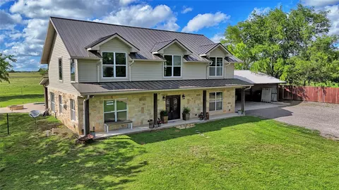 209 E Meadows St, Saint Jo, TX 76265