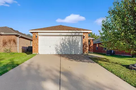 6716 Waterhill Ln, Fort Worth, TX 76179