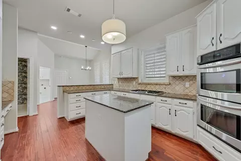 806 Shadow Glen Dr, Southlake, TX 76092