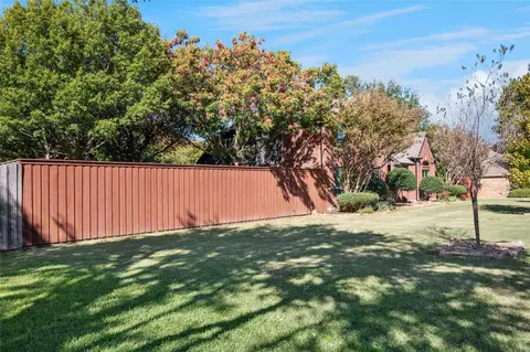 2913 Persimmon Pl, Rowlett, TX 75088 photo 2