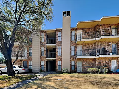 9520 Royal Ln #211, Dallas, TX 75243
