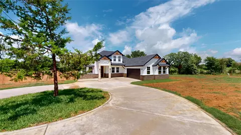 416 Linden St, Keene, TX 76059