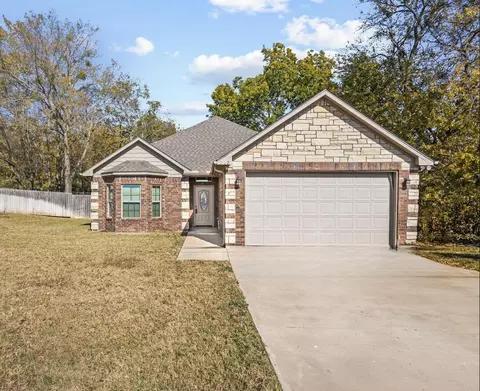 2239 E Tuck St, Sherman, TX 75090
