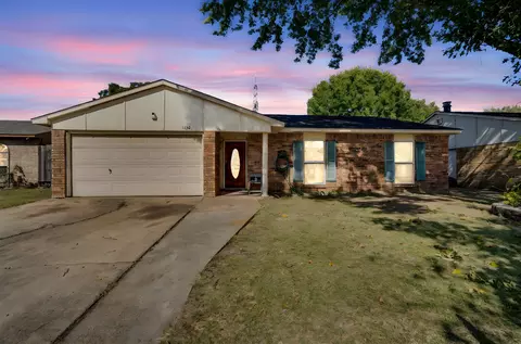 1530 Independence Trl, Grand Prairie, TX 75052