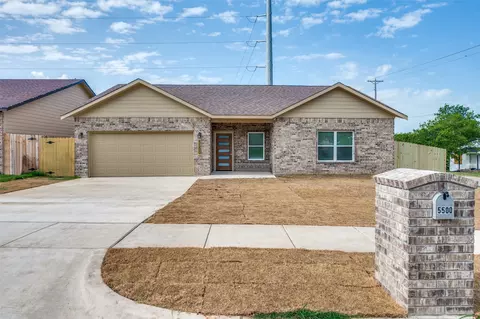 5500 Patton Dr, Fort Worth, TX 76112