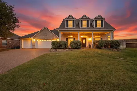 614 Creek View Dr, Prosper, TX 75078
