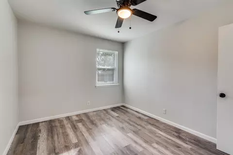 1711 Marlene Dr, Euless, TX 76040 photo 13