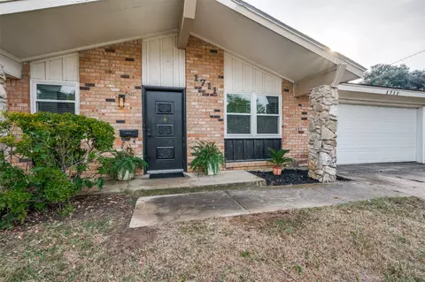 1711 Marlene Dr, Euless, TX 76040 photo 23