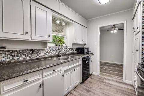 1711 Marlene Dr, Euless, TX 76040 photo 7