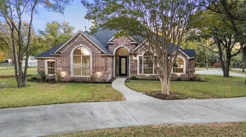 615 W Aurora Vista Trl, Aurora, TX 76078