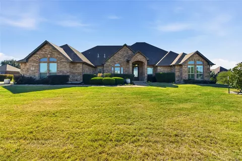 5661 Posada Dr, Crowley, TX 76036