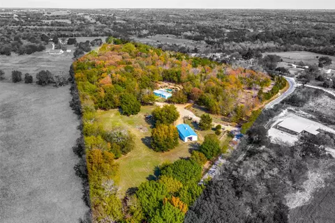4939 Rose Hill Rd, Whitewright, TX 75491
