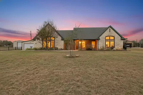 548 Highland Rd, Springtown, TX 76082
