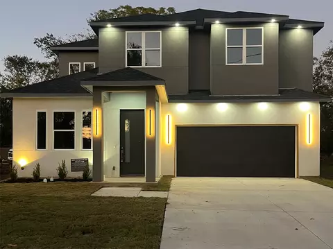 715 E Jefferson St, Waxahachie, TX 75165